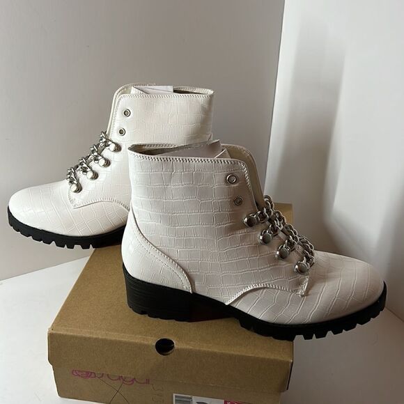 Sugar Obvi Cream Croc Combat Boots size 10M - Picture 5 of 7